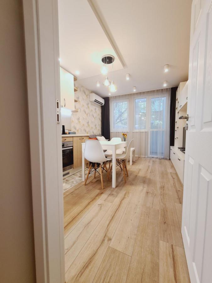 Brand New Luxury Flat In The City Center Varna Exterior foto
